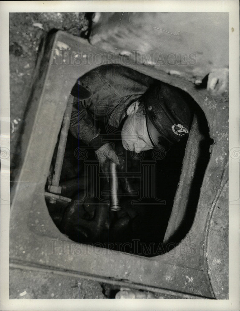 1936 Press Photo Ship Chain Locker - Historic Images