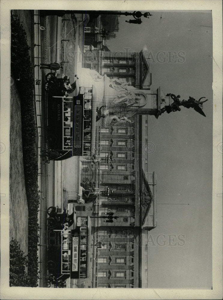 Press Photo Buckingham Palace London Cities England - Historic Images