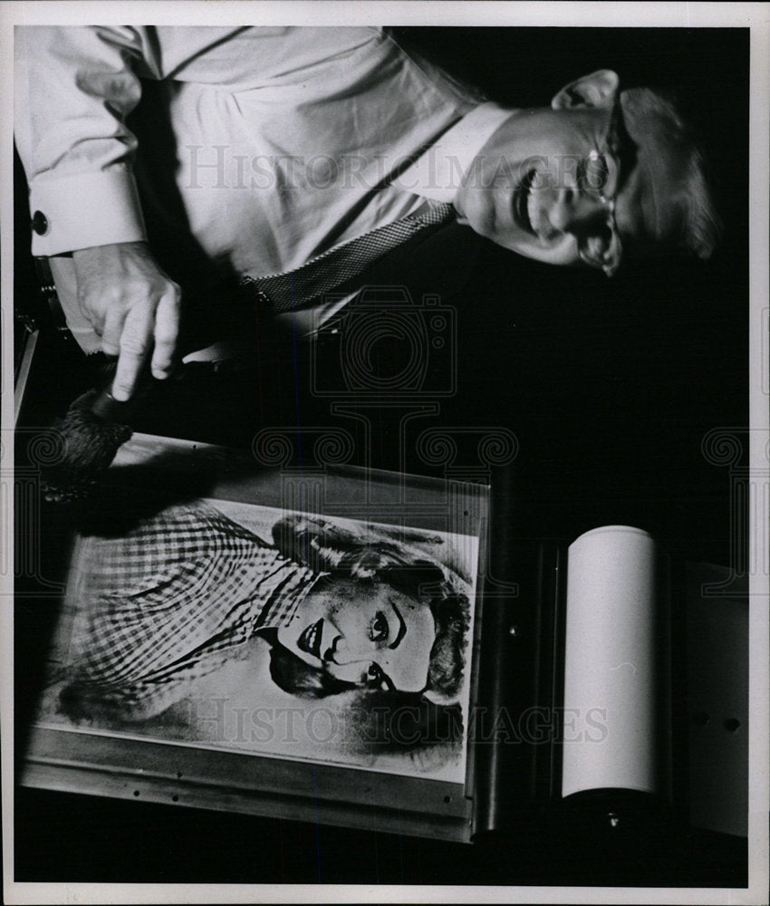 1958 Press Photo Chemically electorally white paper - Historic Images