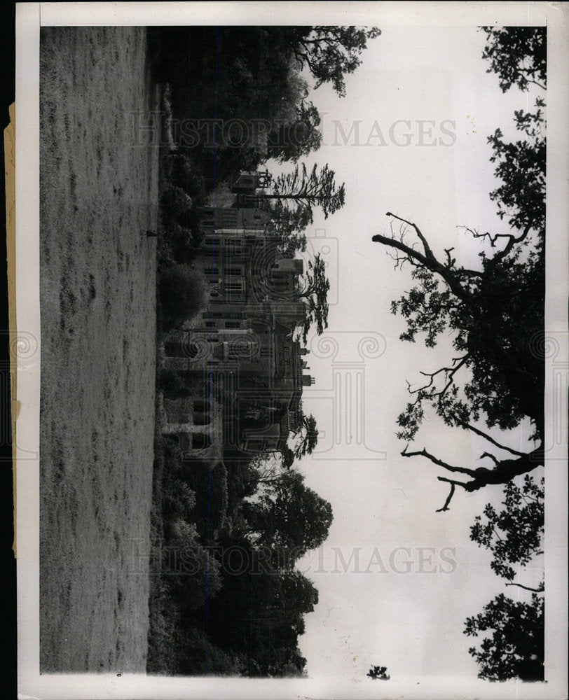 1945 Press Photo Kenilworth relics History Stream - Historic Images