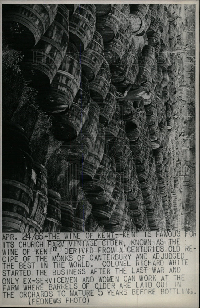 1966 Press Photo Vintage Cider Canterbury Church Kent - Historic Images