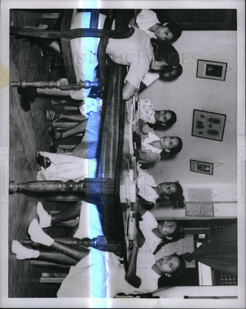 1955 Press Photo Policewomen Of Colombo,Ceylon - Historic Images