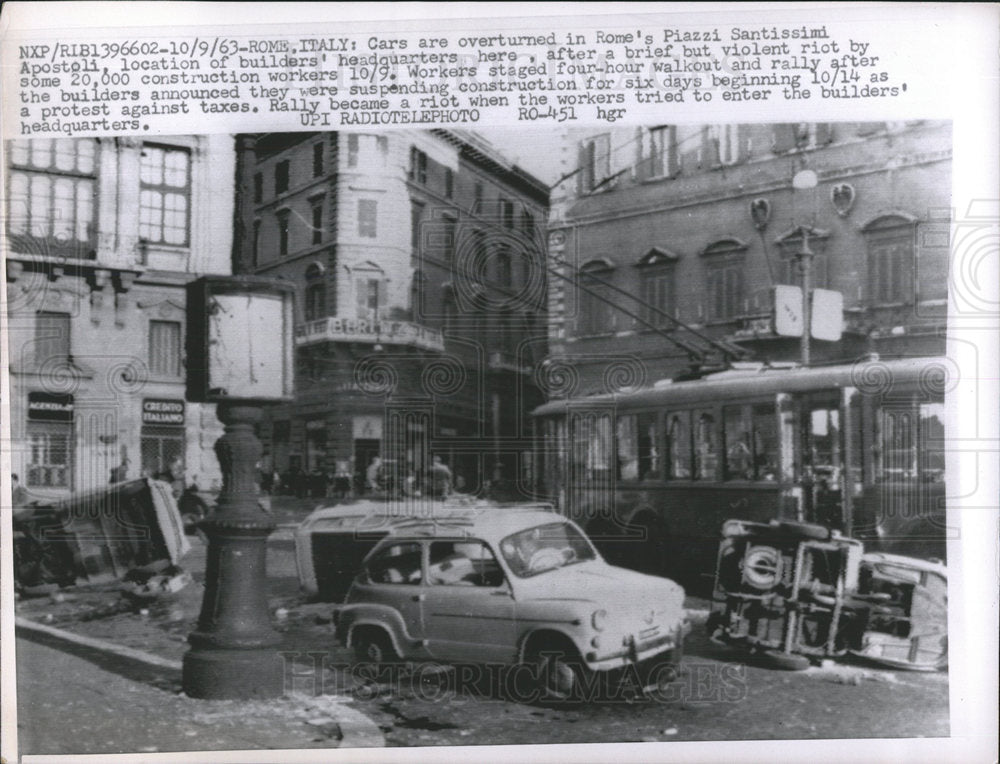 1963 Press Photo Rome Italy Strikes Piazzi Santissimi - Historic Images