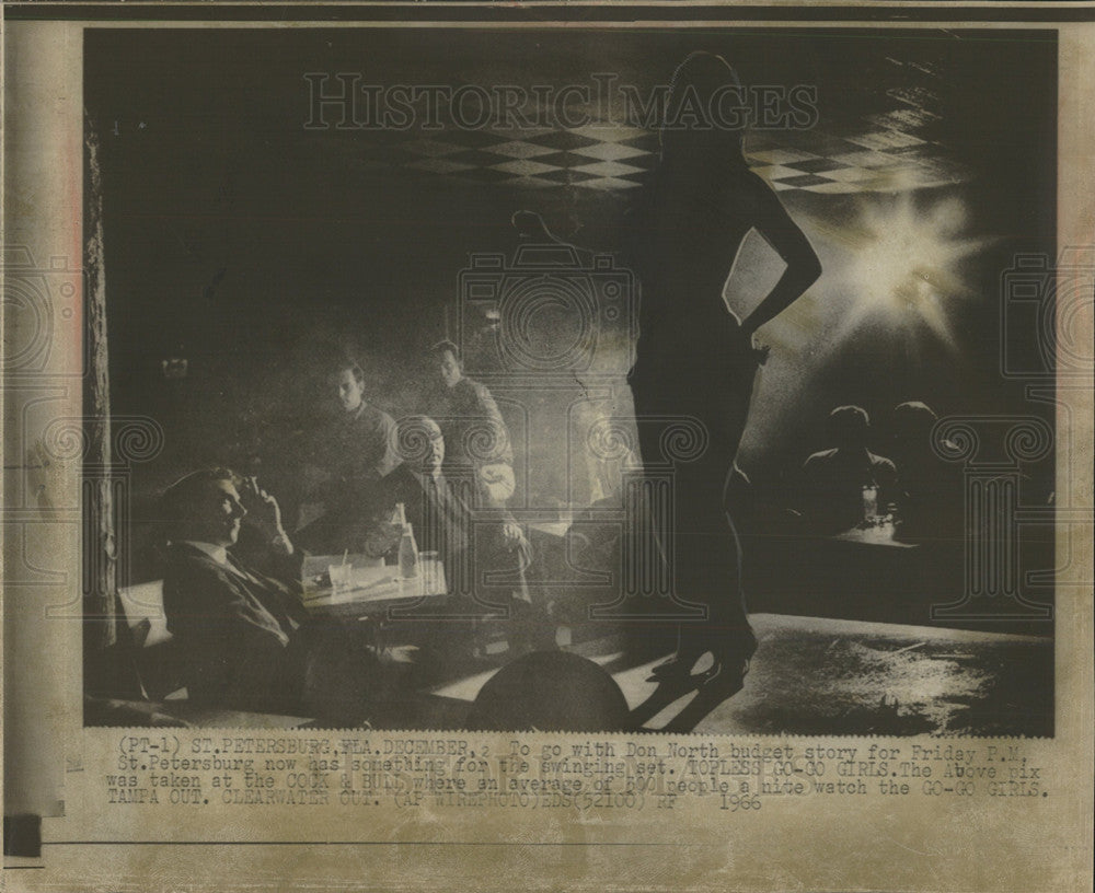 1966 Press Photo Florida St Petersburg Nite Club - Historic Images