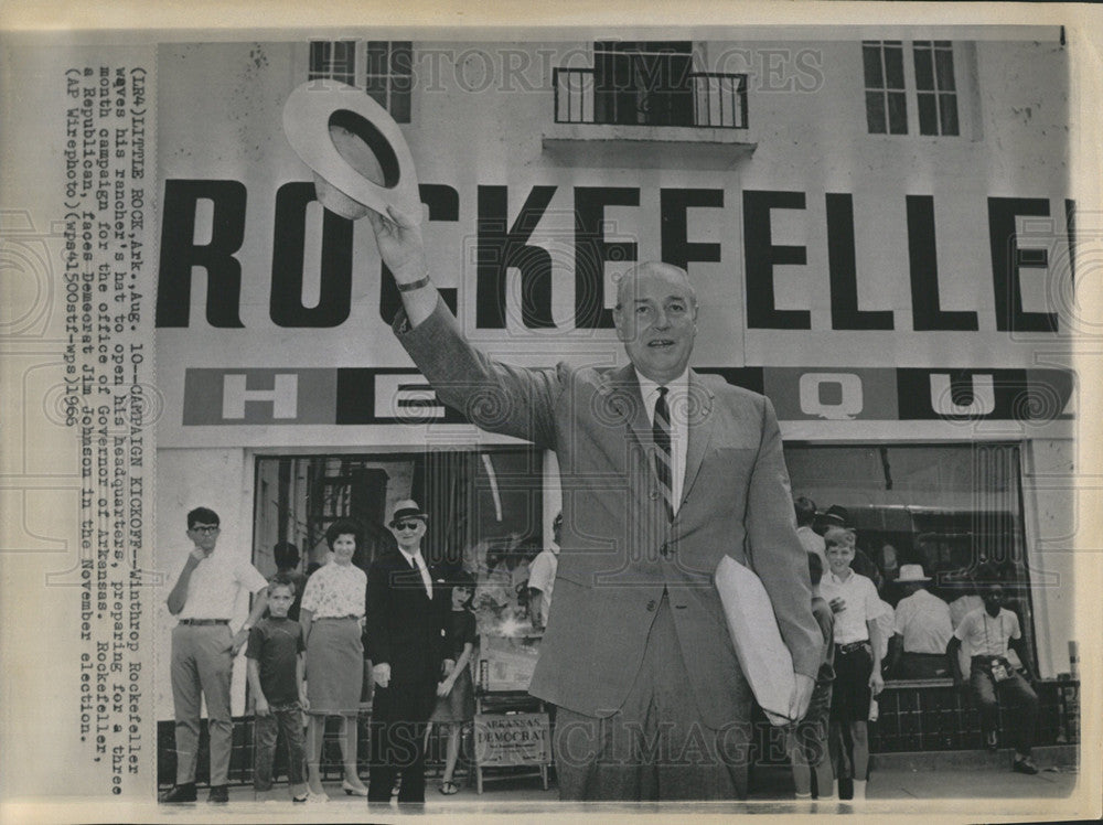 1966 Press Photo Winthrop Rockfeller Jim Johnson hat - Historic Images