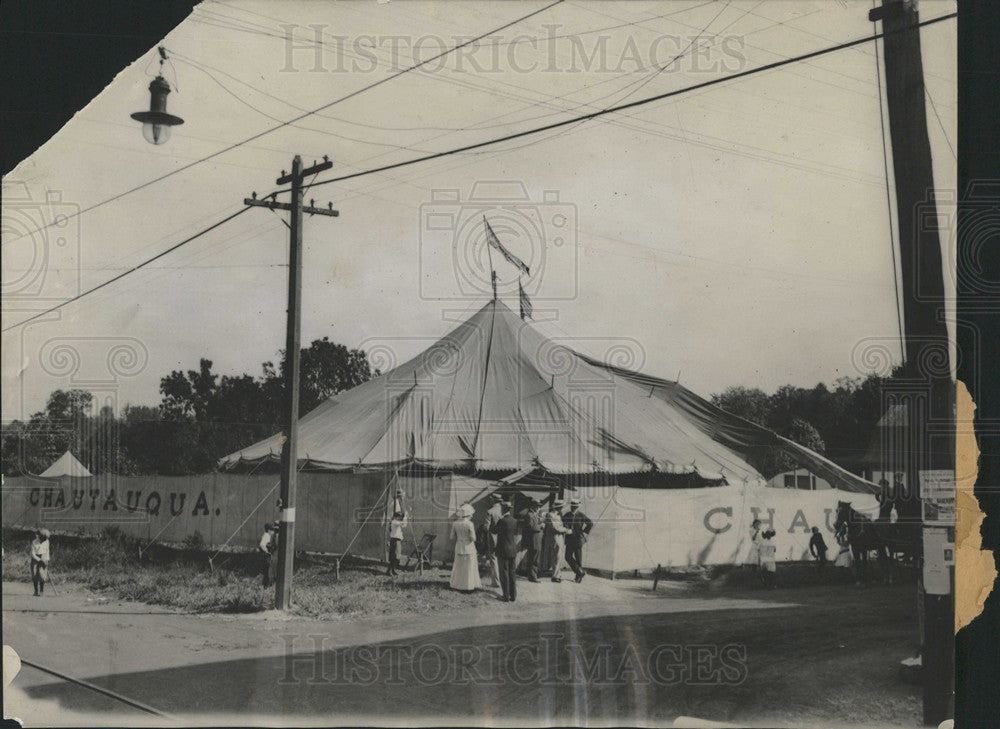 Press Photo One ring Circus Tene secretary Ryan Media - Historic Images