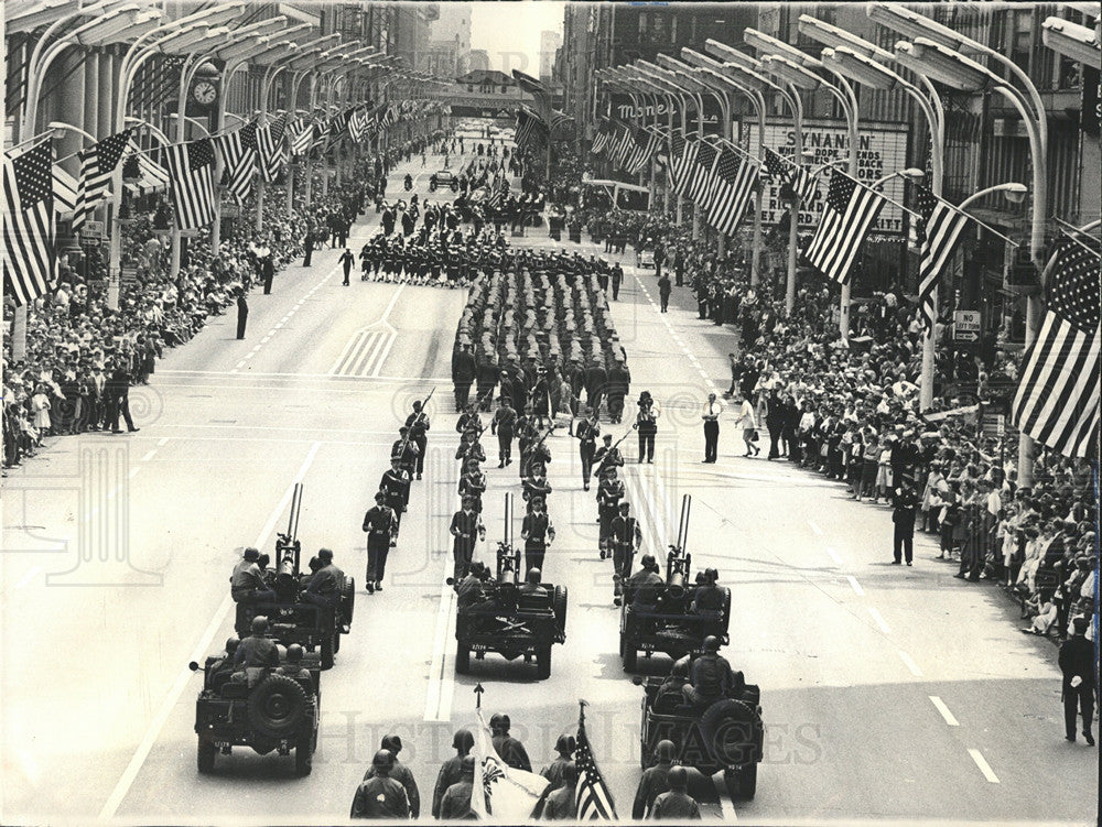 1965 Press Photo Armed force day Parade street state - Historic Images