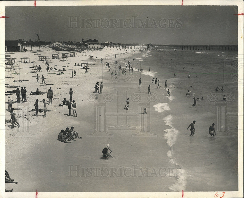 Press Photo Northwest Florida beach playground resort - Historic Images