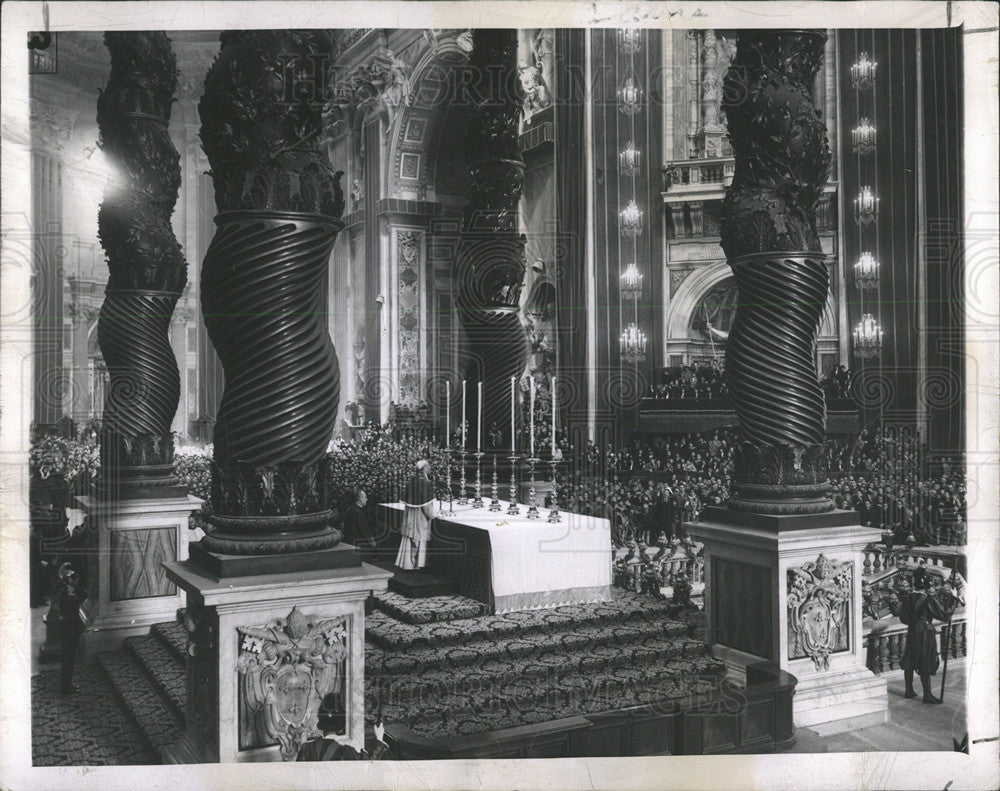 Press Photo St Peters Cathedral mass attending Vatican - Historic Images