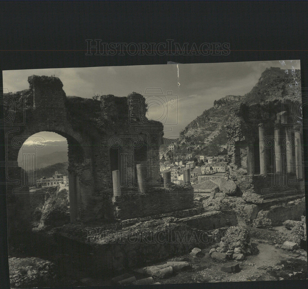 Press Photo Ancient Greek Theater Taormina Sicily - Historic Images