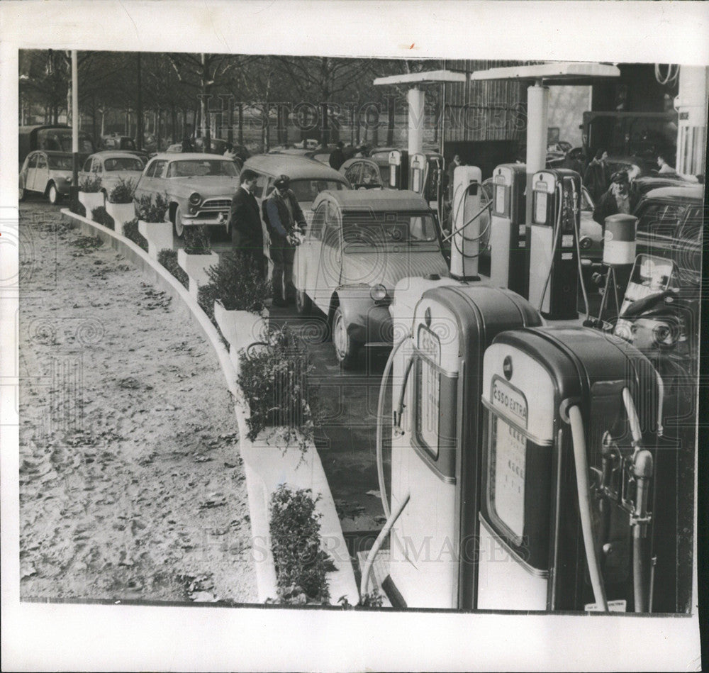 1956 Press Photo French Gas natural France company sold - Historic Images