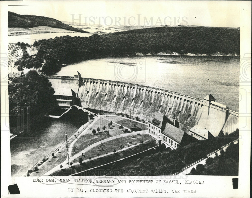 1943 Press Photo Eder Dam Waldeck Germany Southwest - Historic Images