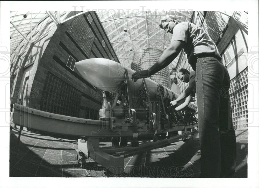 1990 Press Photo Steve Sherman Mock Harpoon Missile - Historic Images