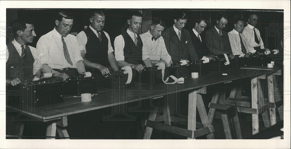1928 Press Photo Morning Post Workers Counting Votes - Historic Images