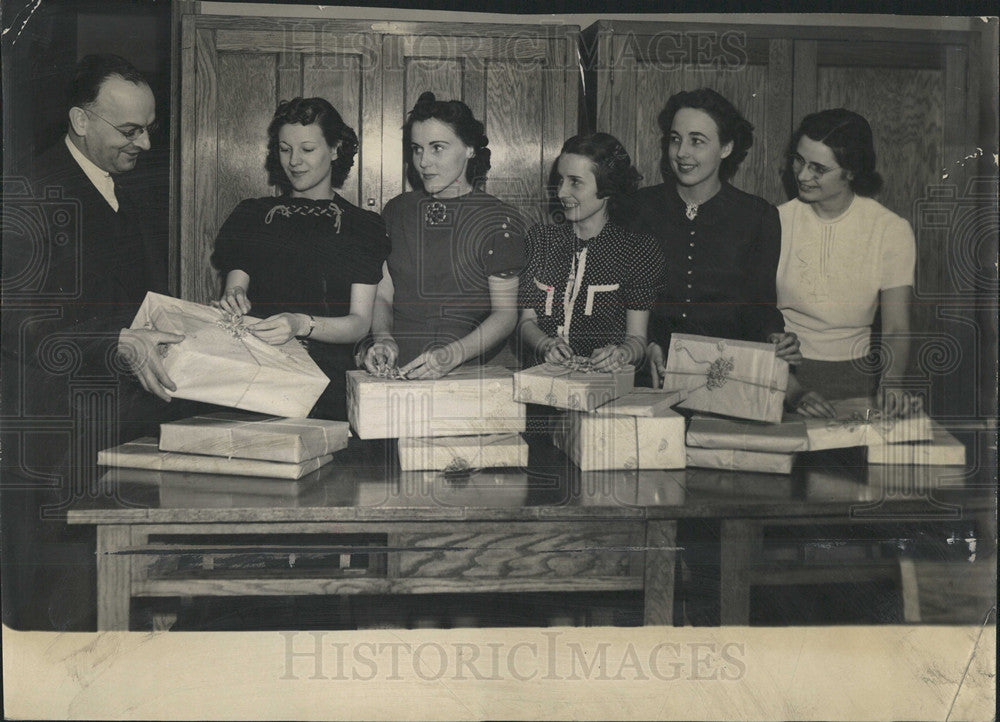 1938 Press Photo Opportunity School Packing Training - Historic Images