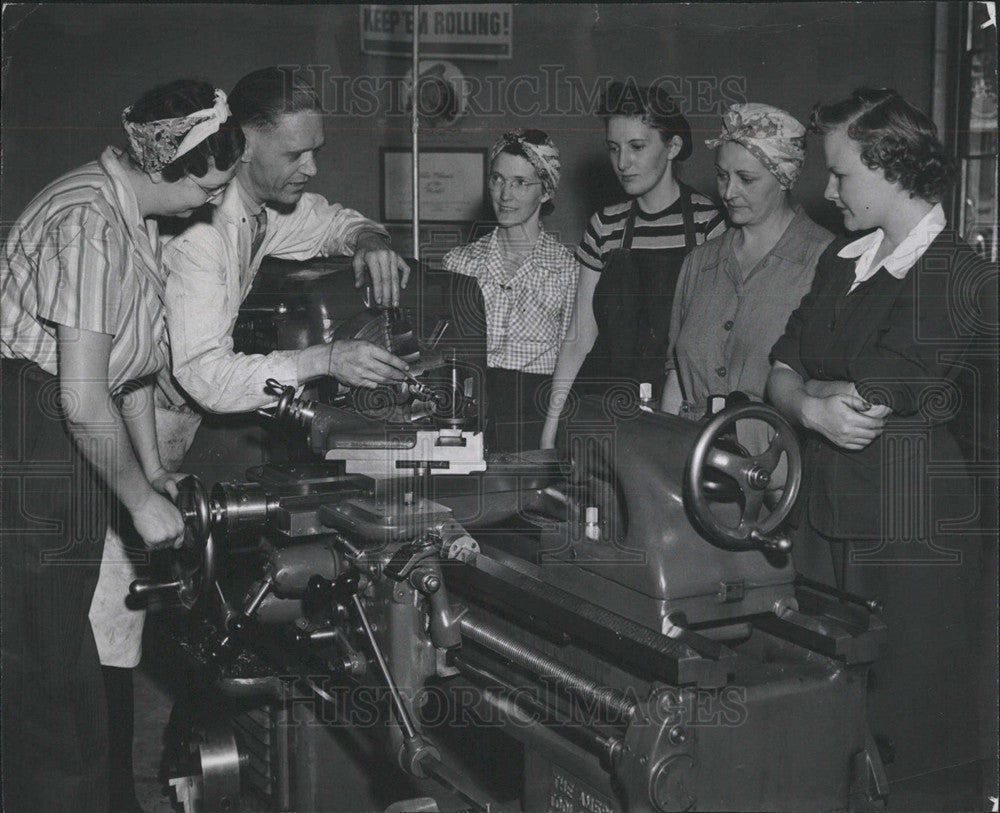 1942 Press Photo Students At Opportunity School - Historic Images