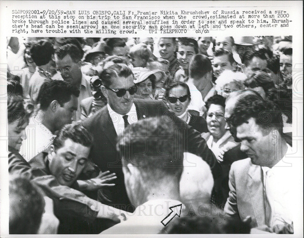 1959 Press Photo Premier Khrushchev Fighting Crowds - Historic Images