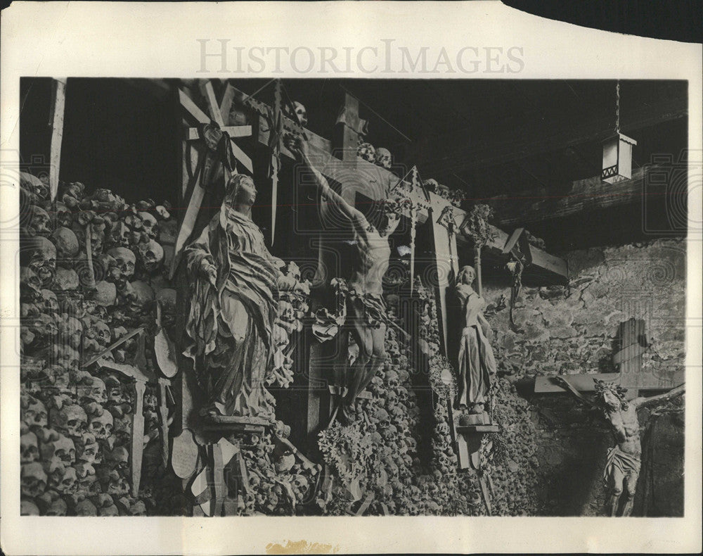 1931 Press Photo Ancient Ossuary Naters Switzerland - Historic Images
