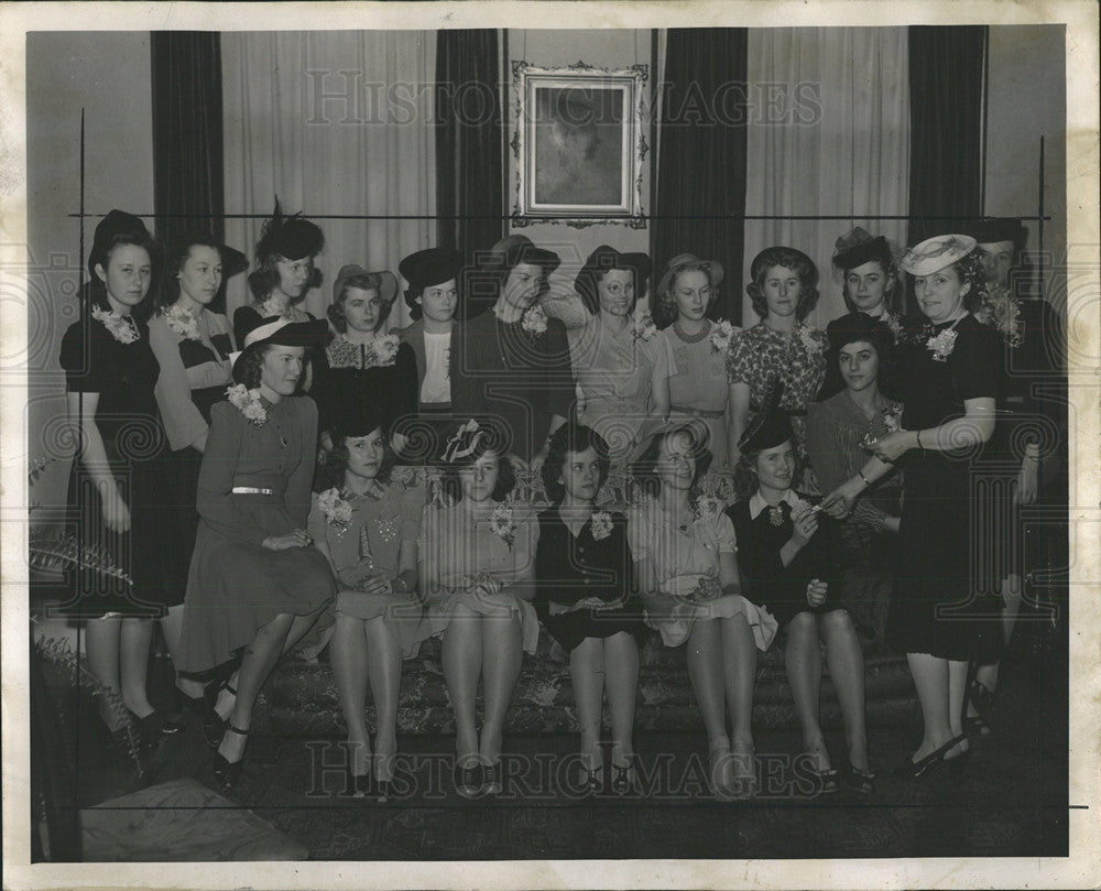 1941 Press Photo DAR Denver Candidates Citizenship Pins - Historic Images