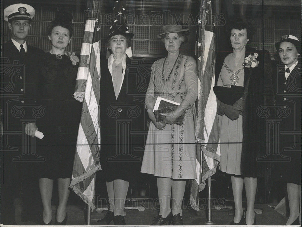 1943 Press Photo NAVY MOTHERS THOMAS BOYD JAMES  RALPH - Historic Images