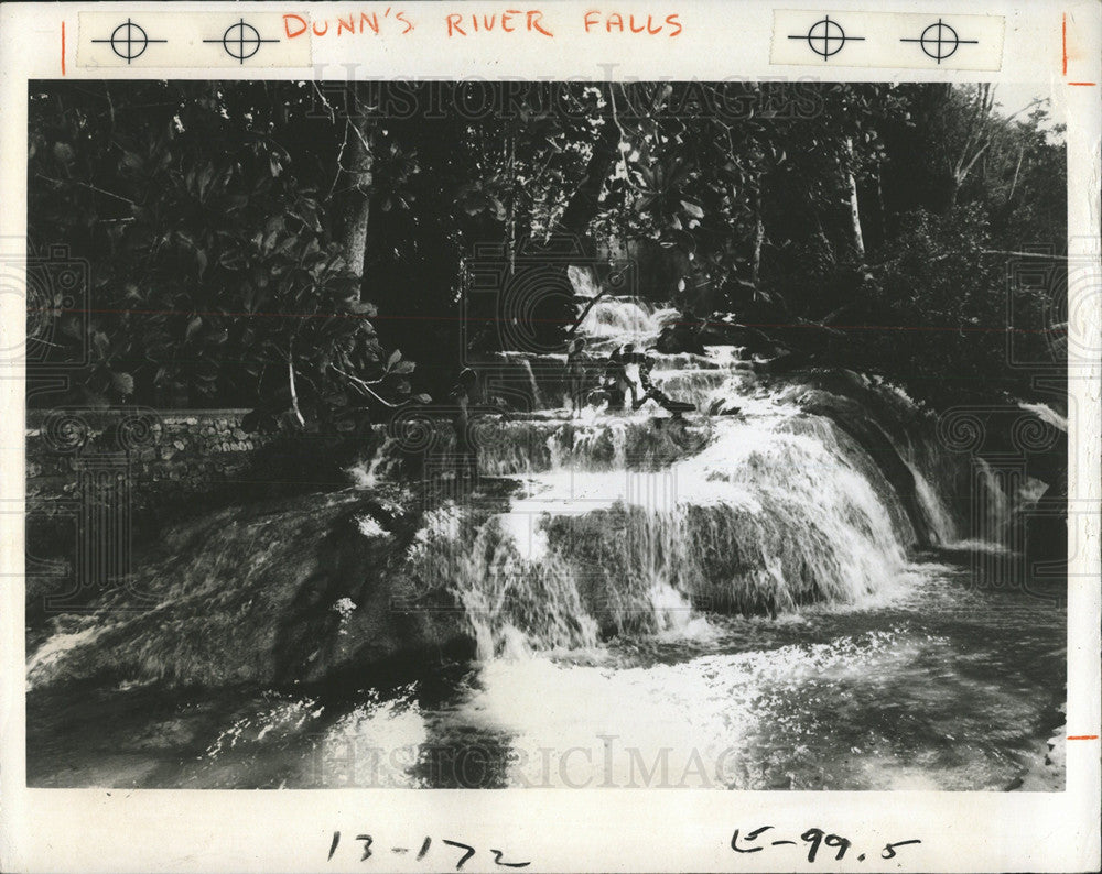 1981 Press Photo DUNN&#39;S RIVER FALLS JAMAICA - Historic Images