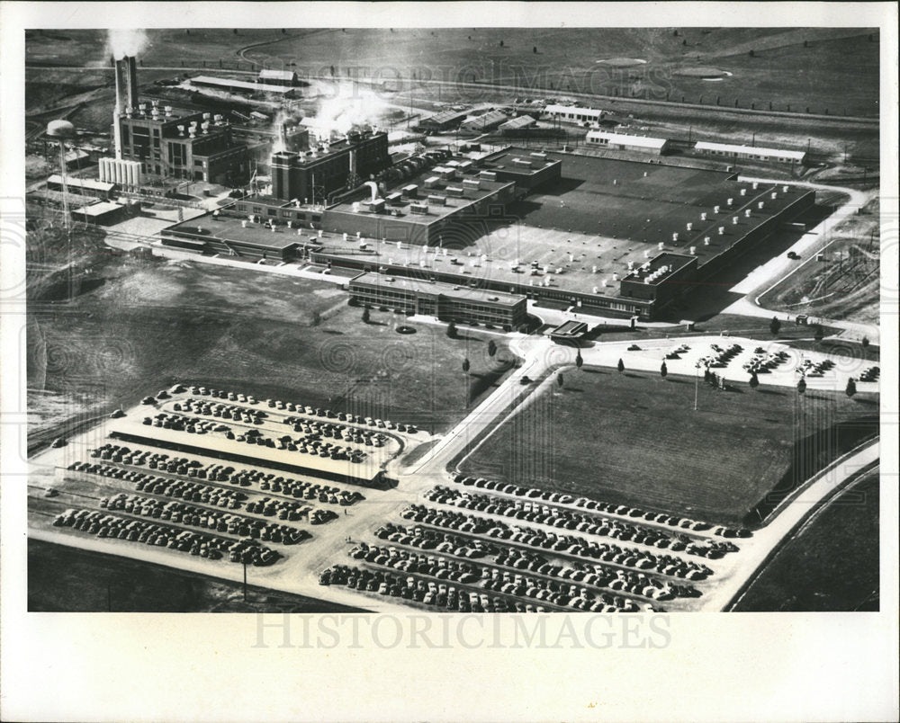 1964 Press Photo E.I. Du Pont De Nemours Company VA - Historic Images