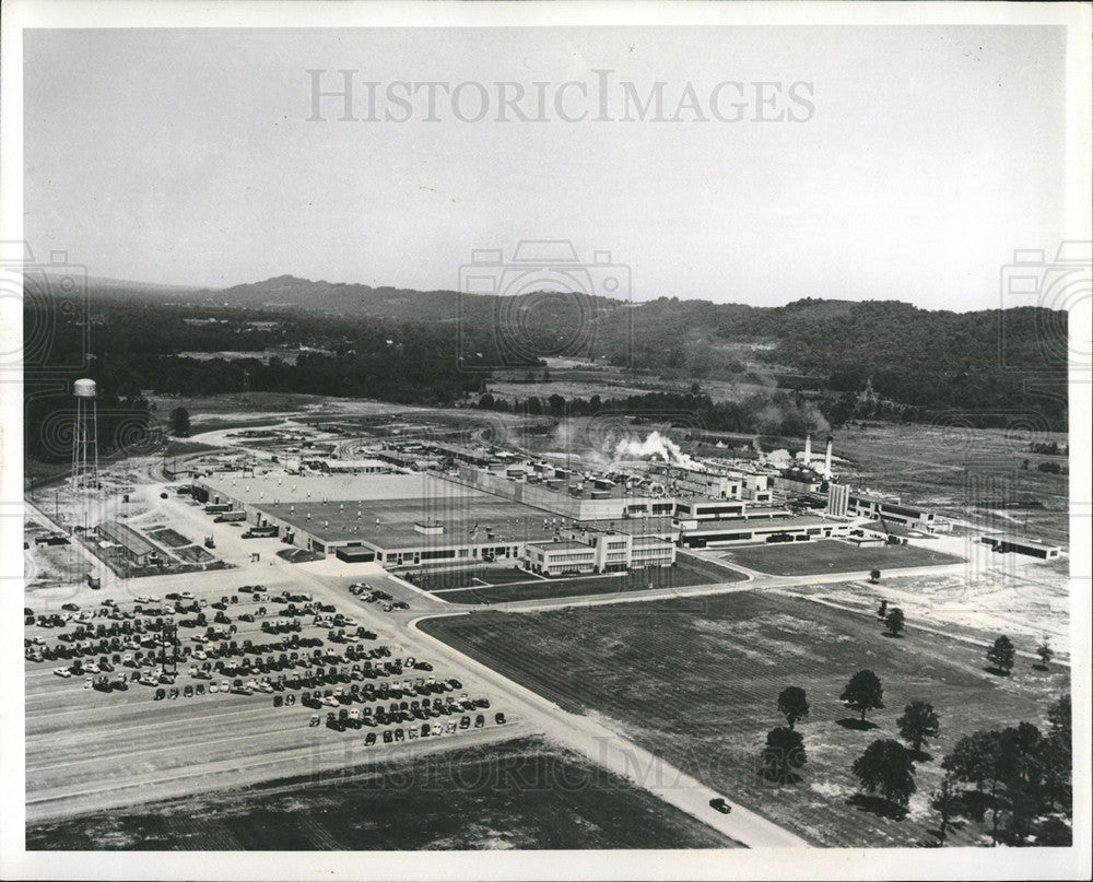 1964 Press Photo Du Pont Nylon Yarn Plant Chattanooga - Historic Images