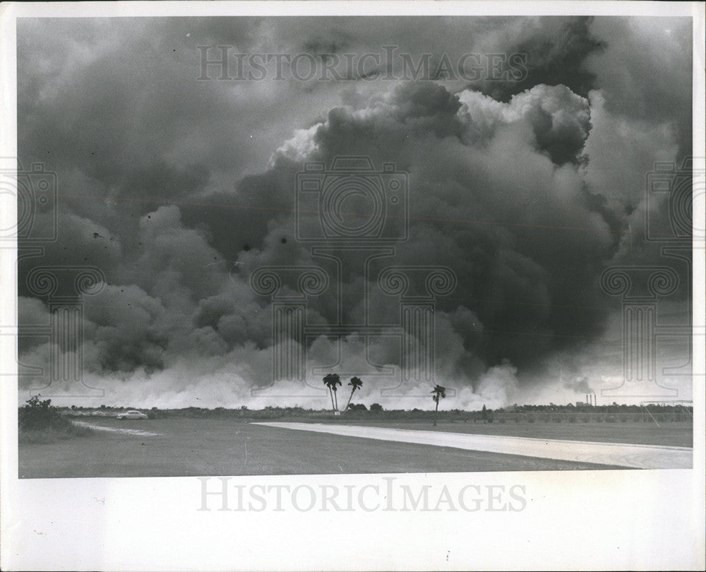 1966 Press Photo Fire City Dump Burning Debris - Historic Images