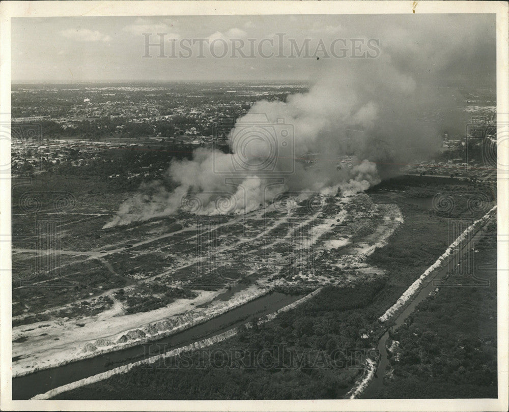 1962 Press Photo Burning City Dump St. Petersburg - Historic Images