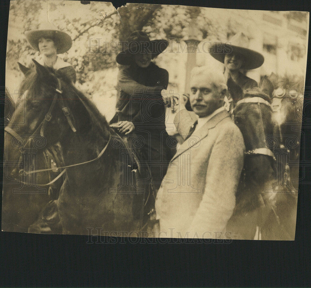 Press Photo Cowboys Horses - Historic Images