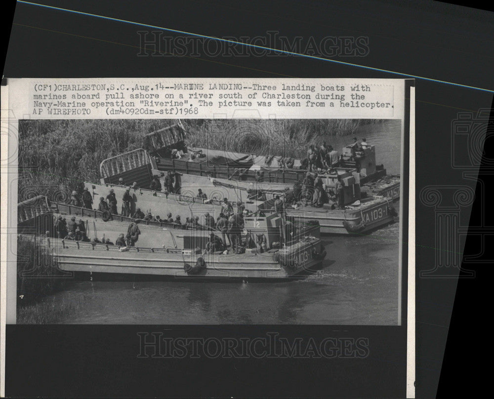 1968 Press Photo Landing Boats Marines Charleston - Historic Images