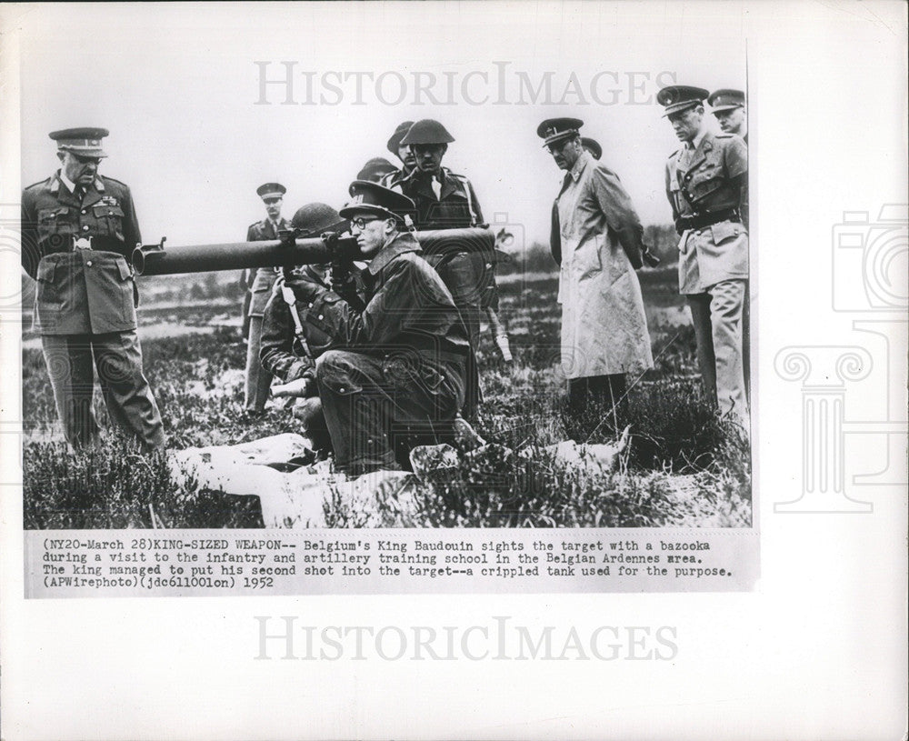 1952 Press Photo Belgium King Baudouin Bazooka Ardennes - Historic Images