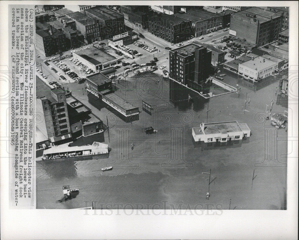 1965 Press Photo Aerial View Dubuque Iowa Flooding - Historic Images