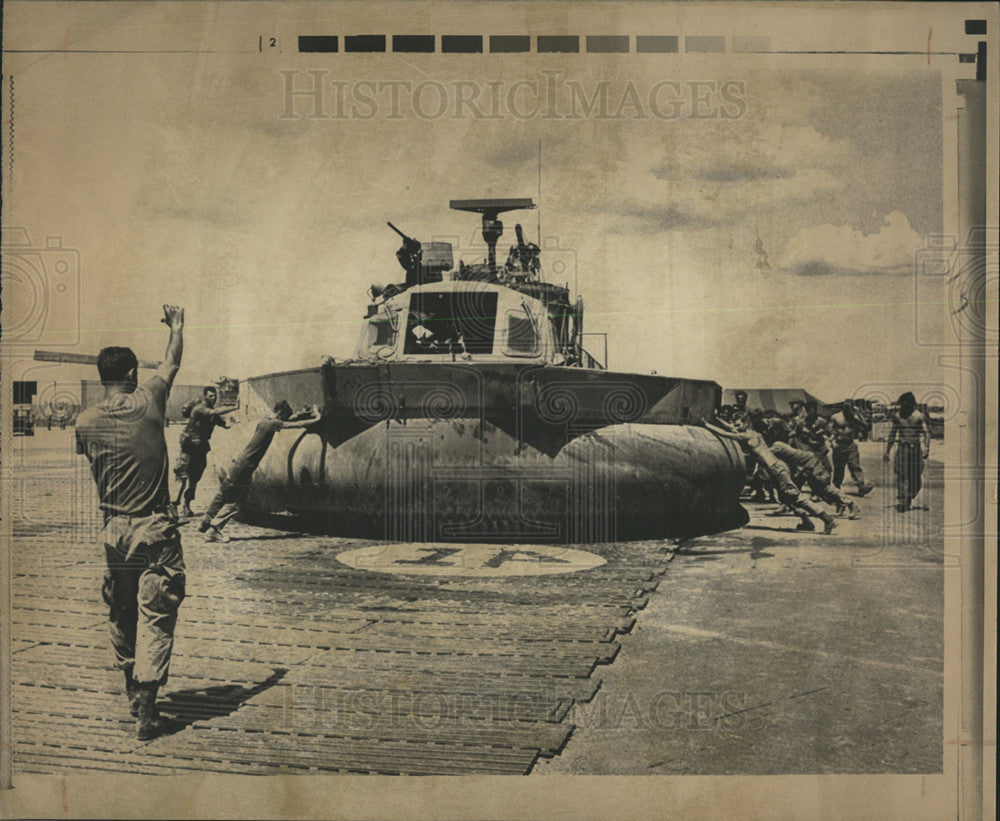 1969 Press Photo ninth infantry troops assualt craft - Historic Images