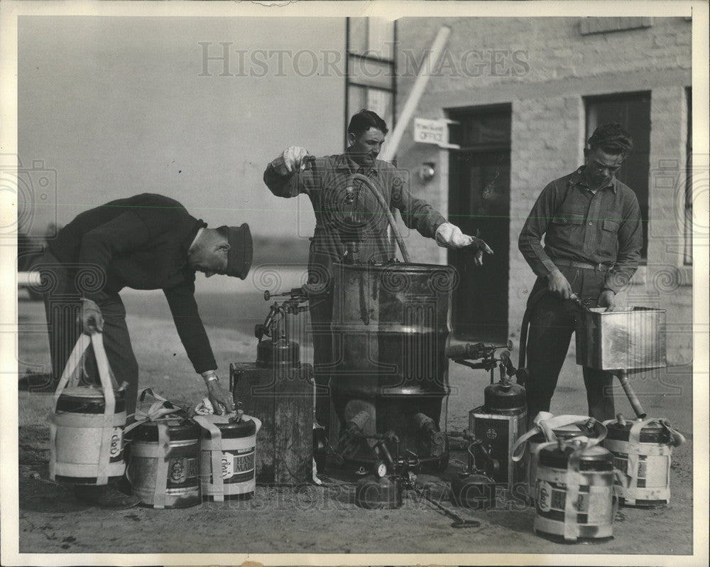 1929 Press Photo Pre-Heated Oil For Army - Historic Images