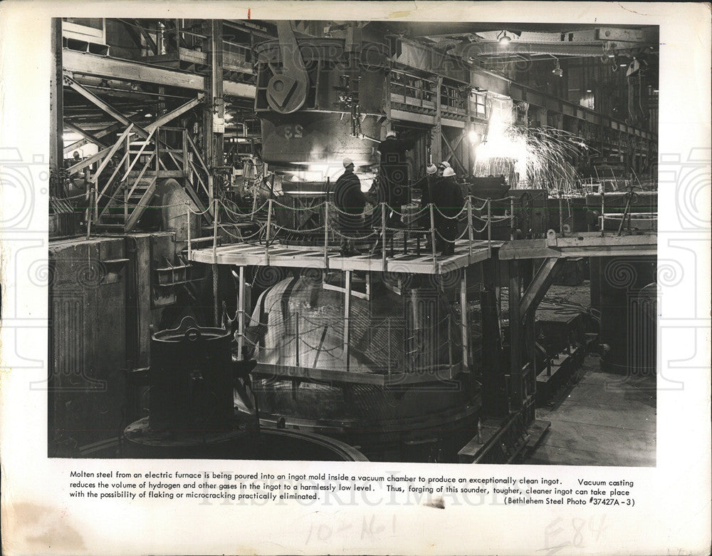 1964 Press Photo Molten Steel Electric Furnace - Historic Images