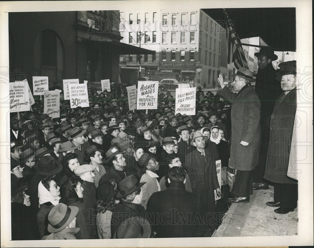 1946 Press Photo Packinghouse Workers Strike New York - Historic Images