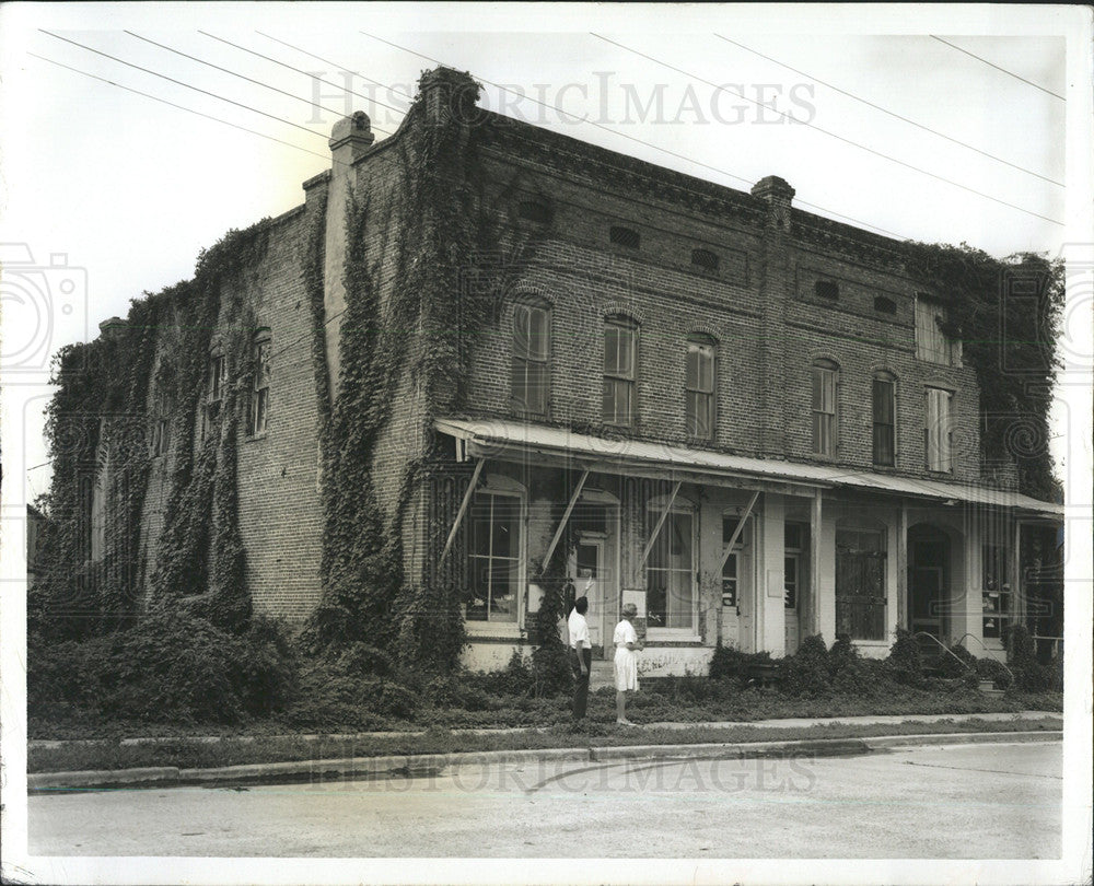 Press Photo Deserted Brick Buildings In Apalachicola - Historic Images