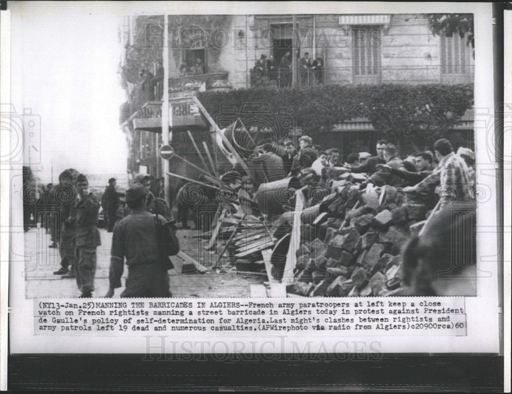 1960 Press Photo French Army Paratroopers/Protest - Historic Images