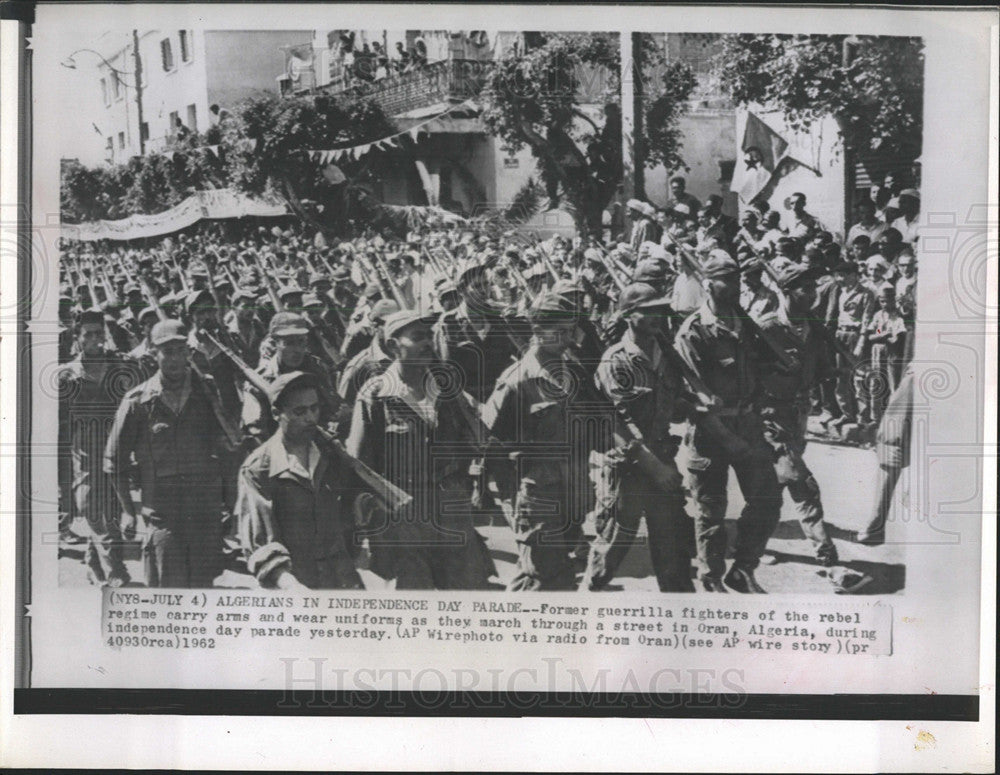 1962 Press Photo Marching in theIndependence Day Parade - Historic Images