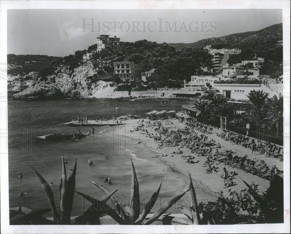 1968 Press Photo Beach Cala Mayor - Historic Images