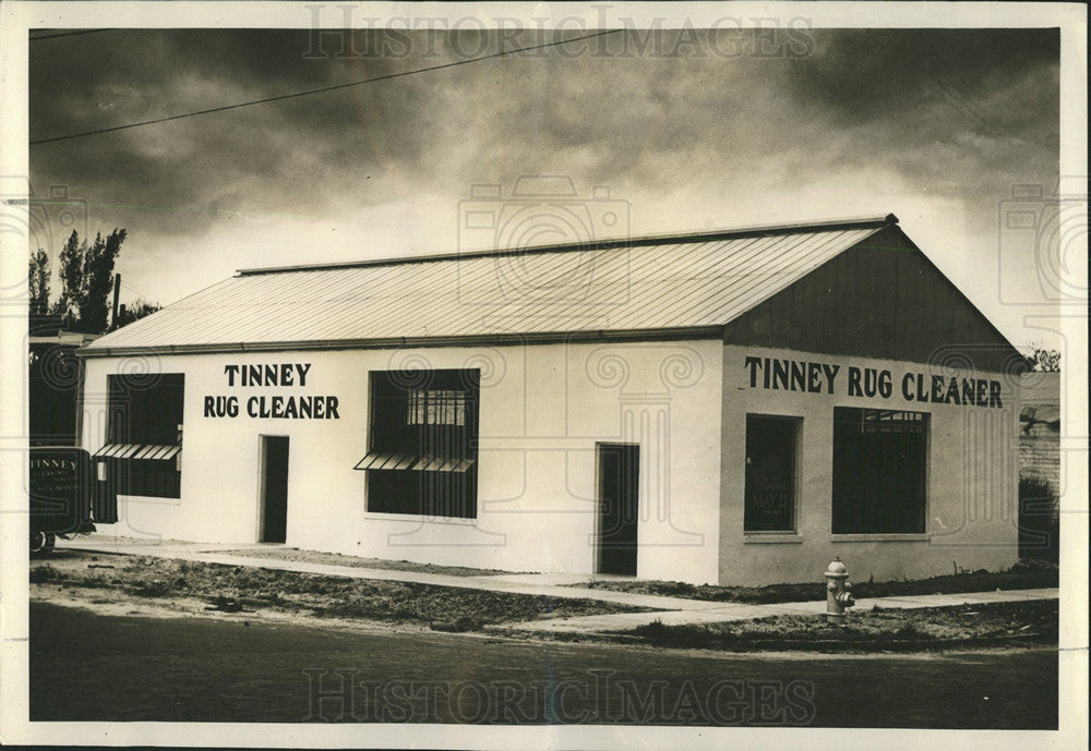 1940 Press Photo TINNEY RUG CLEANER BURLINGTON AVENUE - Historic Images