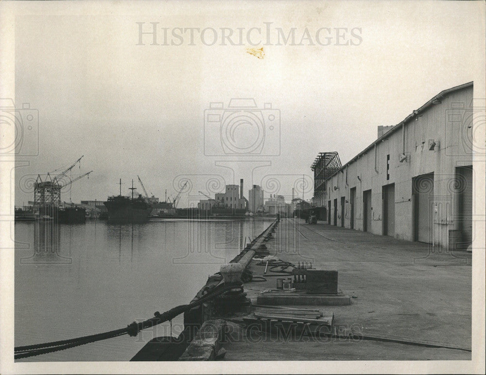 1965 Press Photo The Maritime Strike At Port Tampa - Historic Images