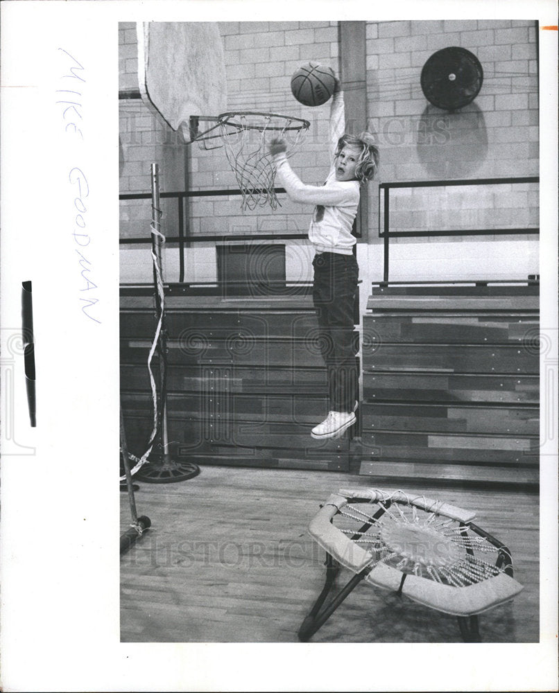 1974 Press Photo Wilt chamberlin Bill Walton Rick Jamin - Historic Images