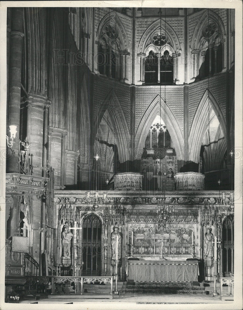 Press Photo Altar Where Coronation Will Occur - Historic Images