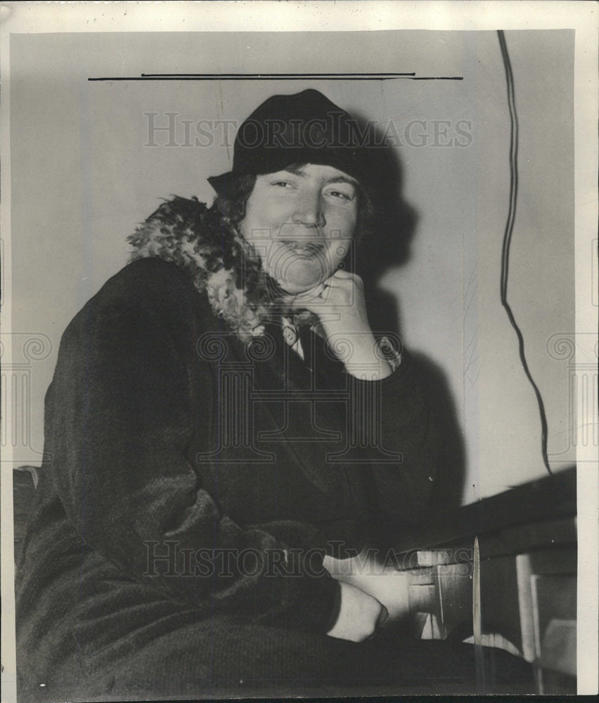 1937 Press Photo Henry King Tea Time Refresh Break - Historic Images