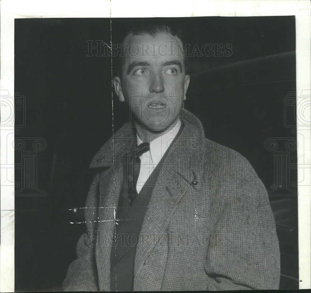 1937 Press Photo Edward Hayes, Prisoners' Human Shield - Historic Images