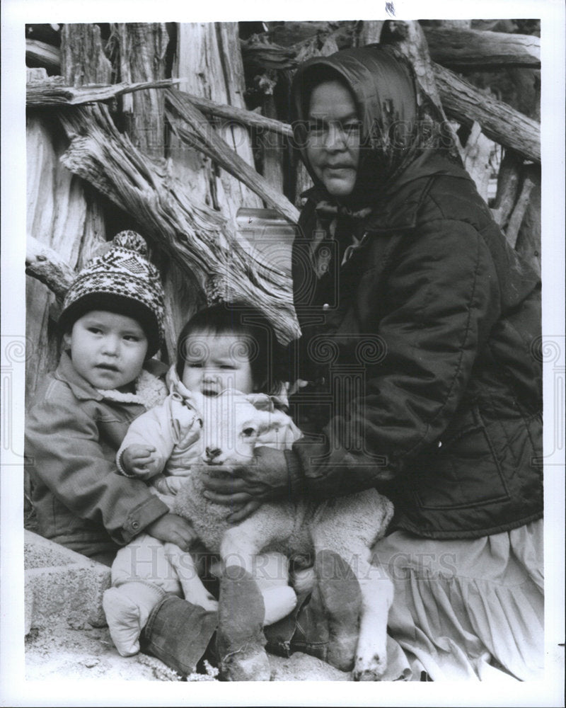 1986 Press Photo Navajo Indians - Historic Images