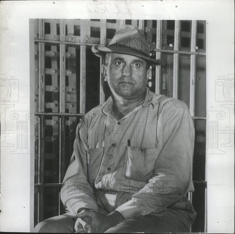 1949 Press Photo H.Roberts, jailed for poisoning child. - Historic Images