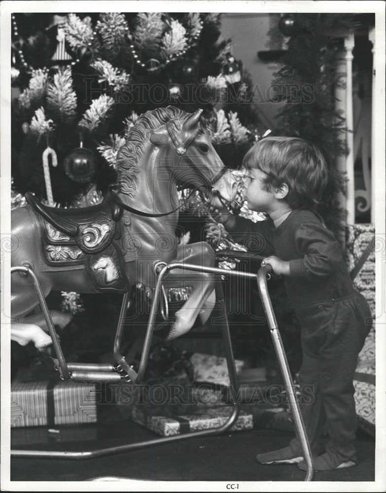 1977 Press Photo Christmas - Historic Images